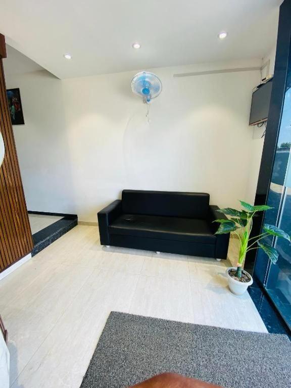 Hotel Shree Sai Shirdi Εξωτερικό φωτογραφία